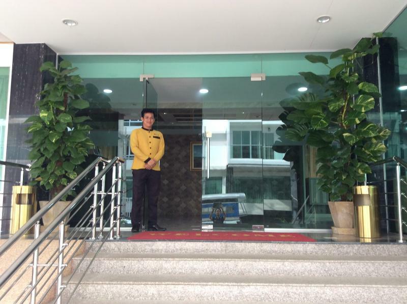 M Soho Danok Hotel Sadao Exterior photo